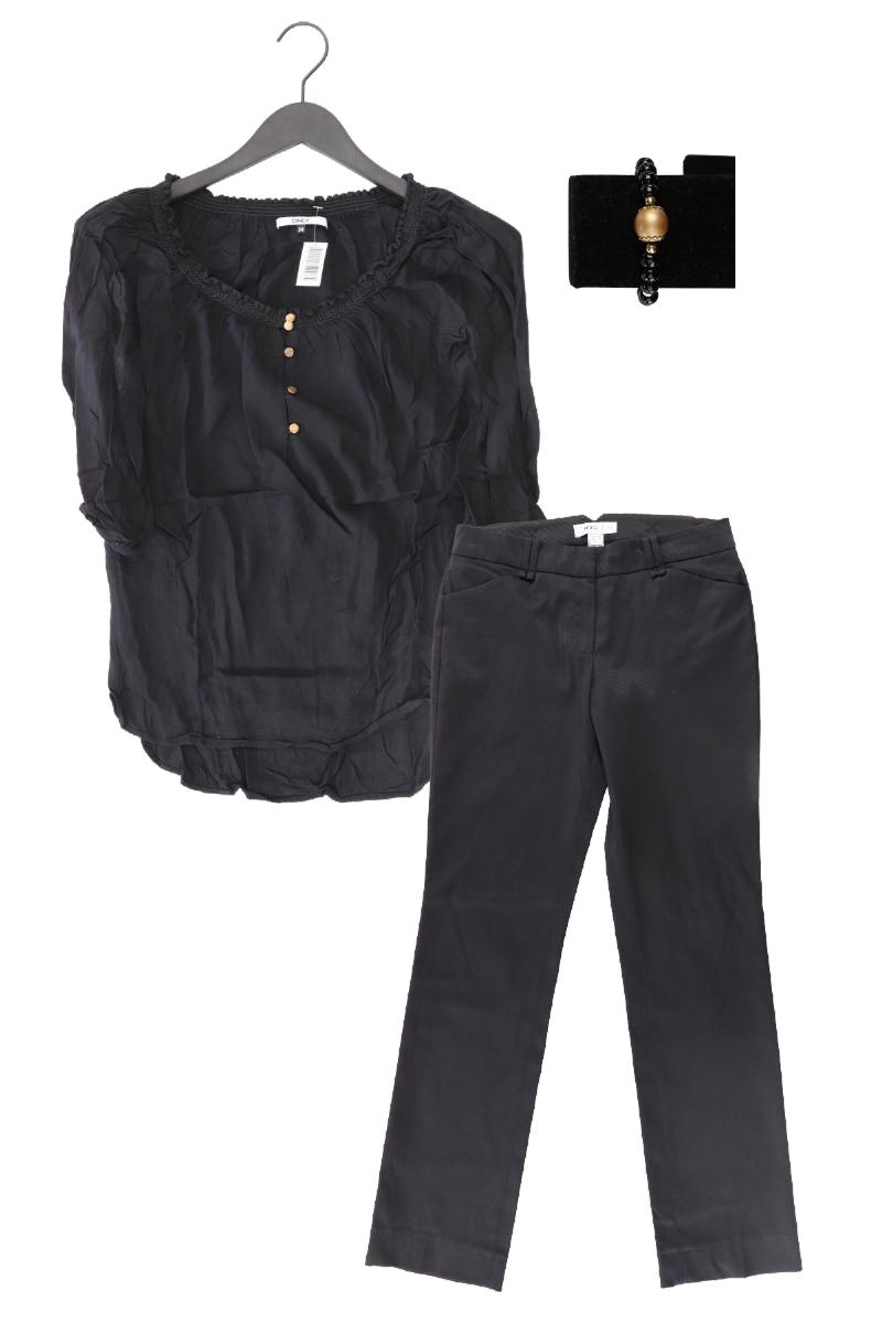 Second Hand Outfit Größe XS mit Only Kurzarmbluse in Gr. 34 und Halskette