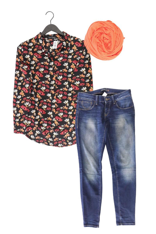 Second Hand Outfit Größe S mit LOFTY MANNER Langarmbluse in Gr. S und Schal