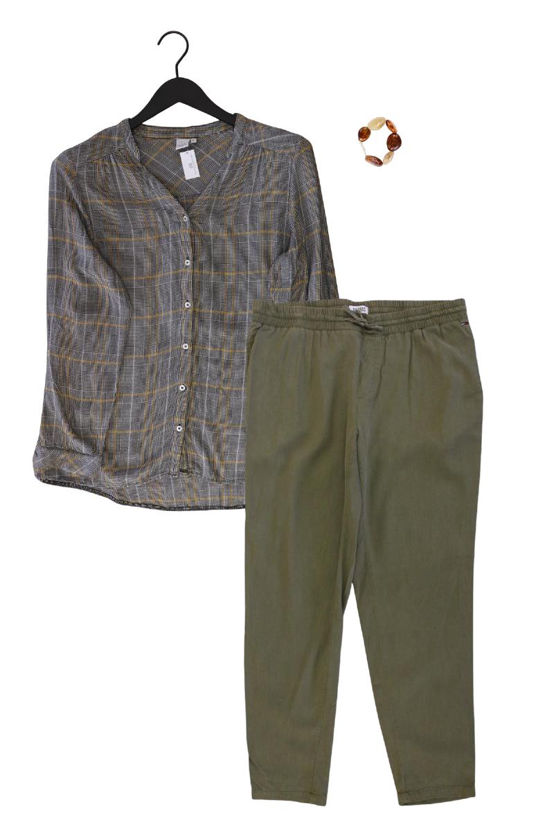 Second Hand Outfit Größe L mit Liberty Karobluse in Gr. L und Schmuck