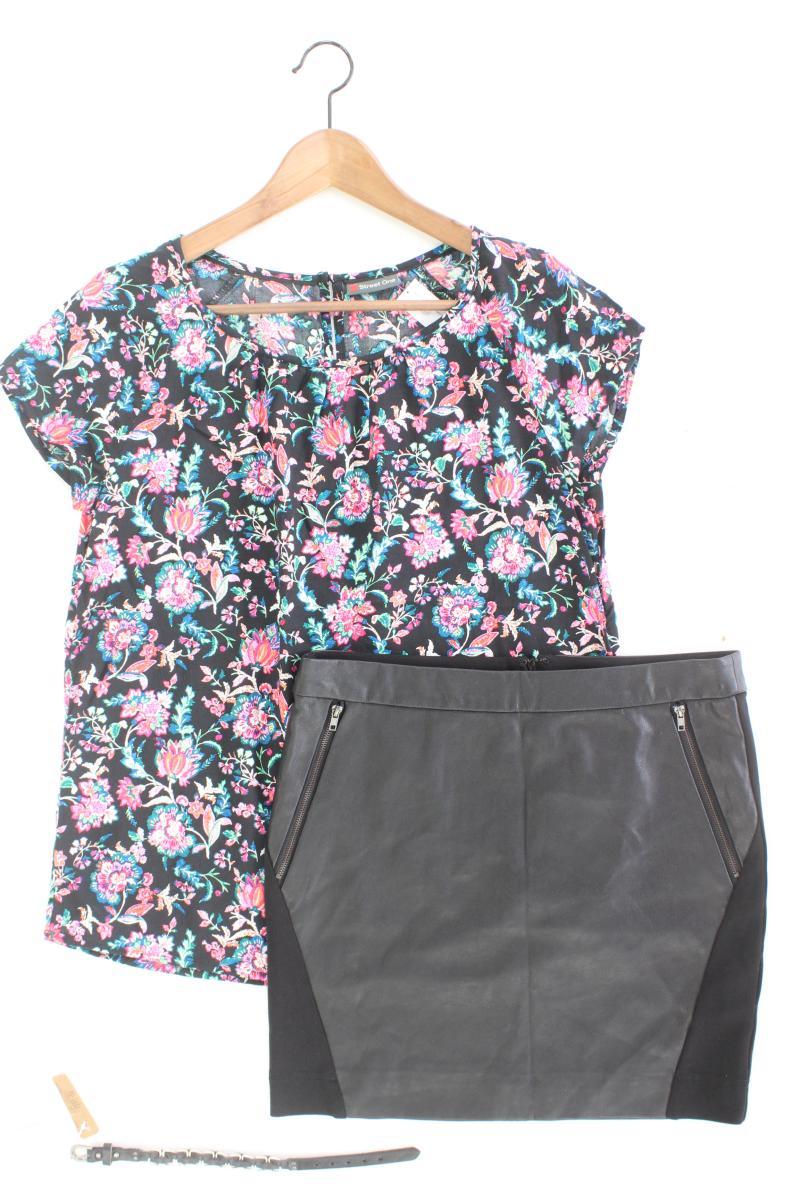 Second Hand Outfit Größe S mit Street One Kurzarmbluse in Gr. 36 und Armband
