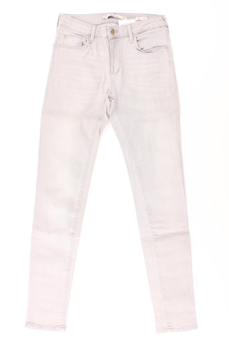 Second Hand Outfit Größe XS mit Zara Regular Bluse in Gr. XS und Tuch