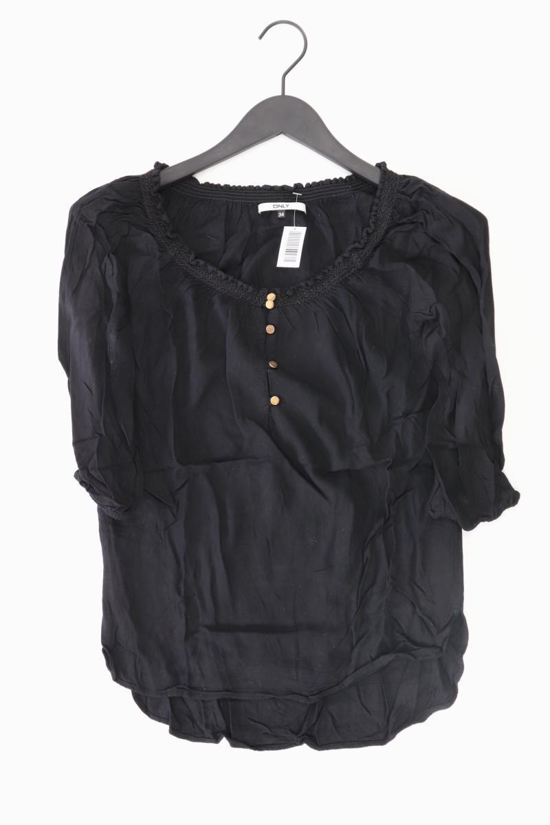 Second Hand Outfit Größe XS mit Only Kurzarmbluse in Gr. 34 und Halskette