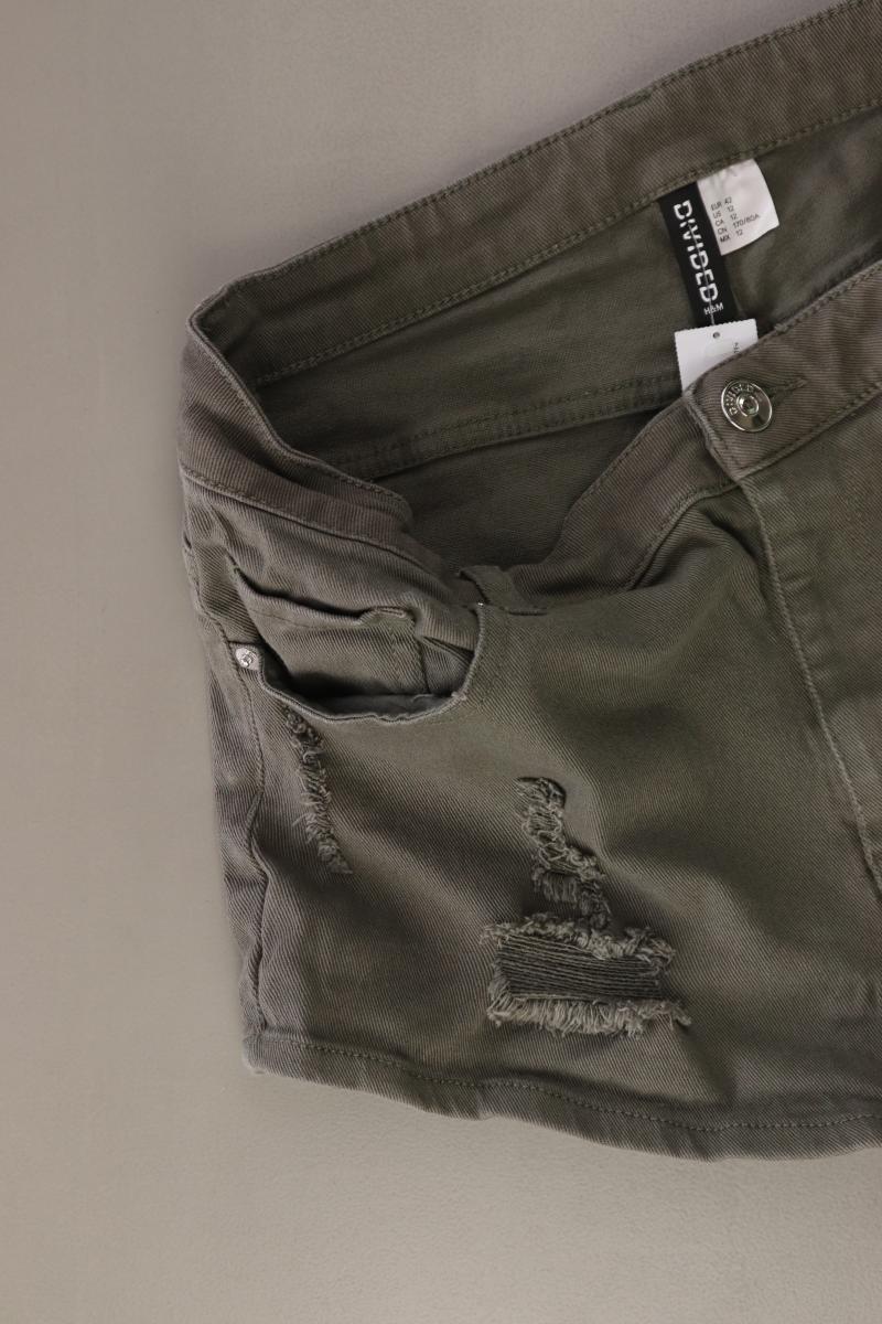 H&M Divided Shorts Gr. 42 olivgrün aus Baumwolle
