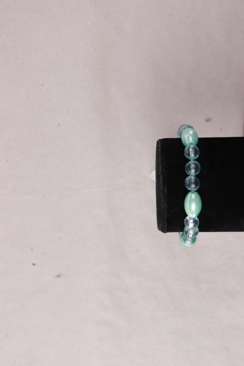 Second Hand Outfit Größe L mit Vero Moda T-Shirt in Gr. L und Armband