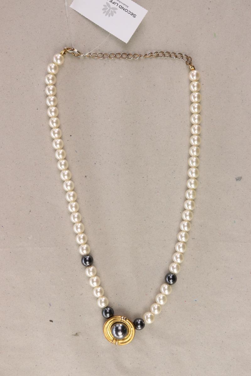 Perlenkette creme
