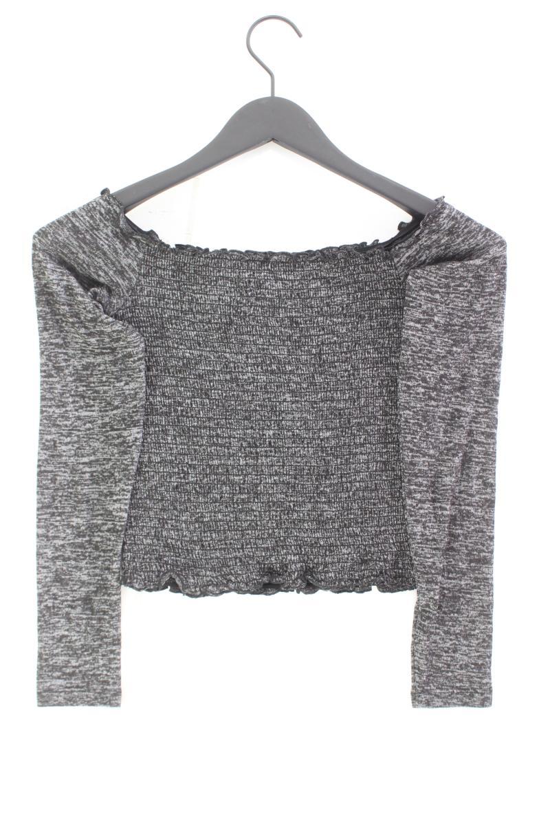 Second Hand Outfit Größe XS mit Hollister Cropped Shirt in Gr. 34/36