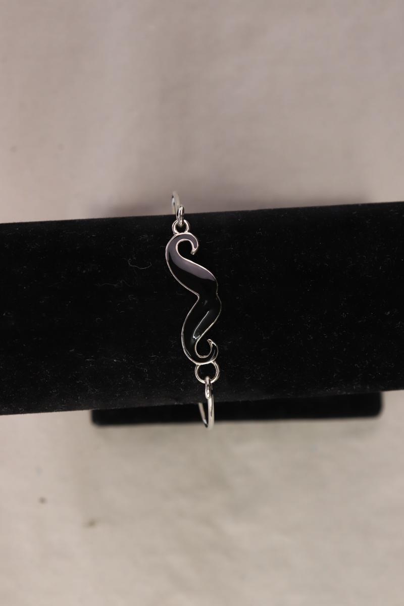 Armband mit Bartemblem silber