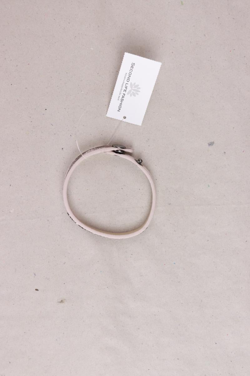 Second Hand Outfit Größe S mit Street One T-Shirt in Gr. 36 und Armband