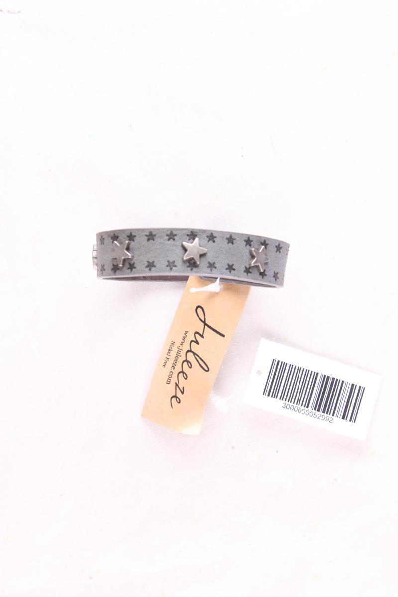 Second Hand Outfit Größe M mit Only Classic Bluse in Gr. 40 und Armband