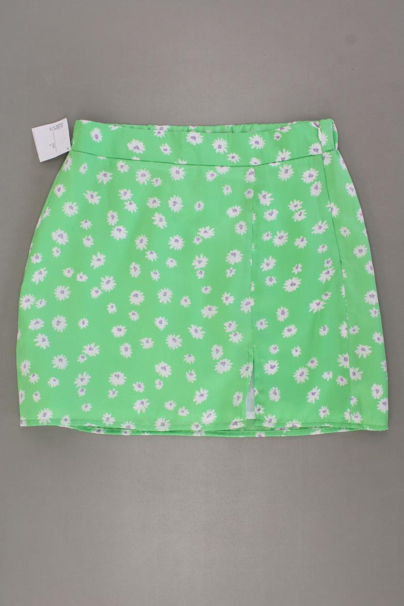 Bershka Kurzer Rock Gr. S mit Blumenmuster neu mit Etikett grün aus Polyester