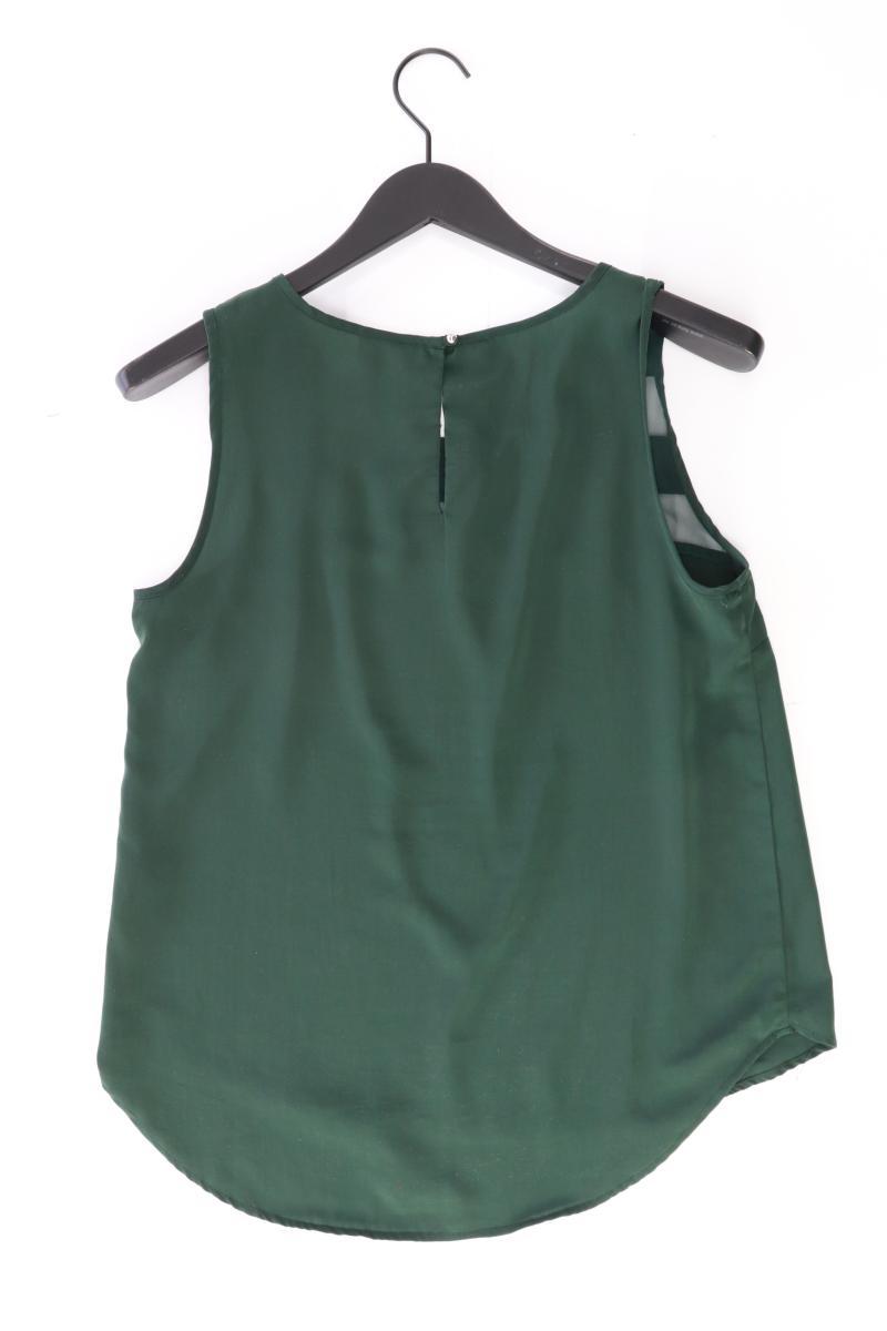 Second Hand Outfit Größe M mit Vila Ärmellose Bluse in Gr. M und Halskette