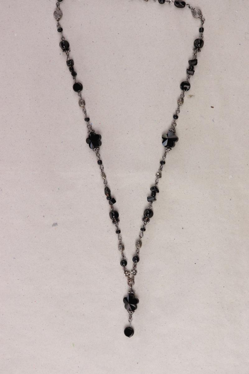 Second Hand Outfit Größe S mit Spaghetti-Top in Gr. S, Jeansshorts in Gr. 36