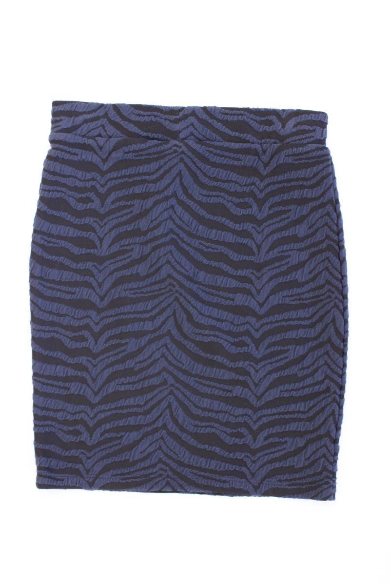 Second Hand Outfit Größe XS mit Mango Langarmbluse in Gr. XS und Tuch