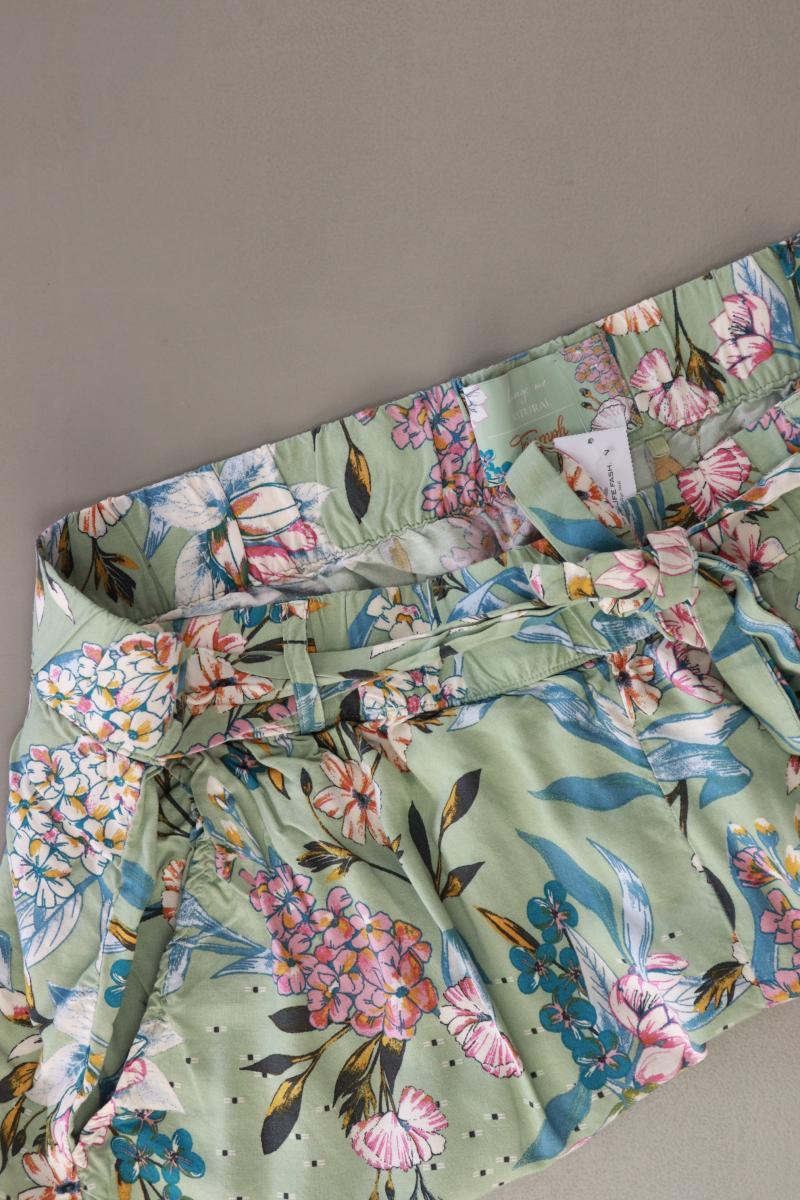 Triumph Shorts Gr. L mit Blumenmuster grün aus Viskose