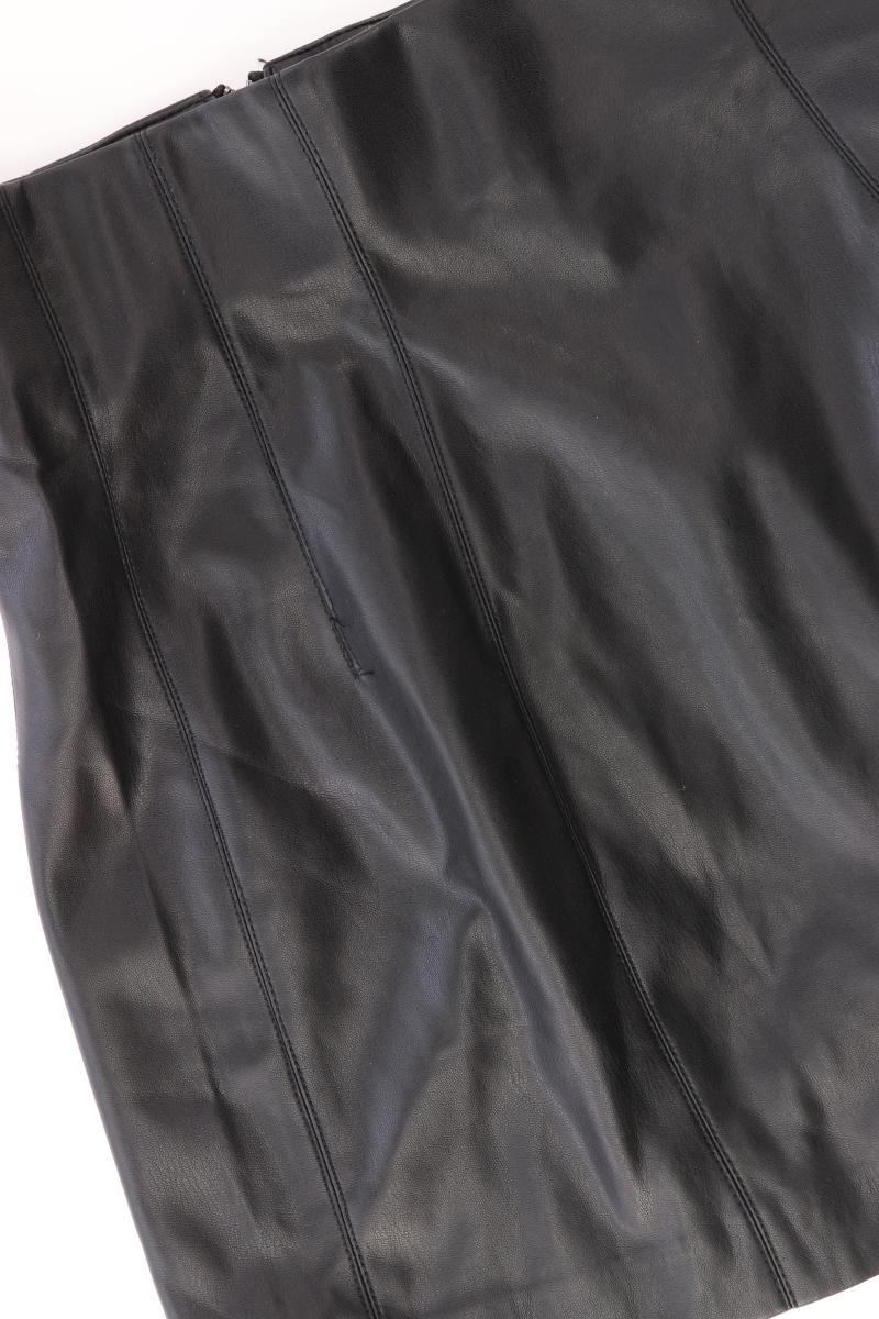 Zara Kunstlederrock Gr. S schwarz
