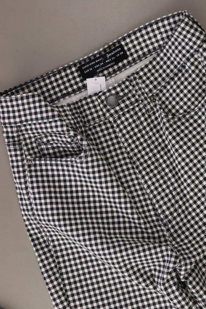 Stradivarius Five-Pocket-Hose Gr. 36 kariert grau aus Baumwolle