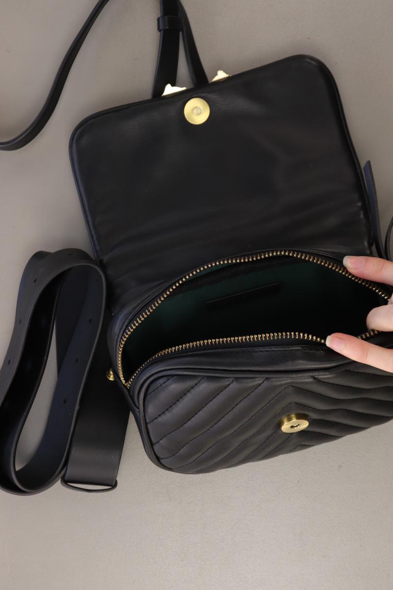 Zara Bauchtasche schwarz aus Kunstleder