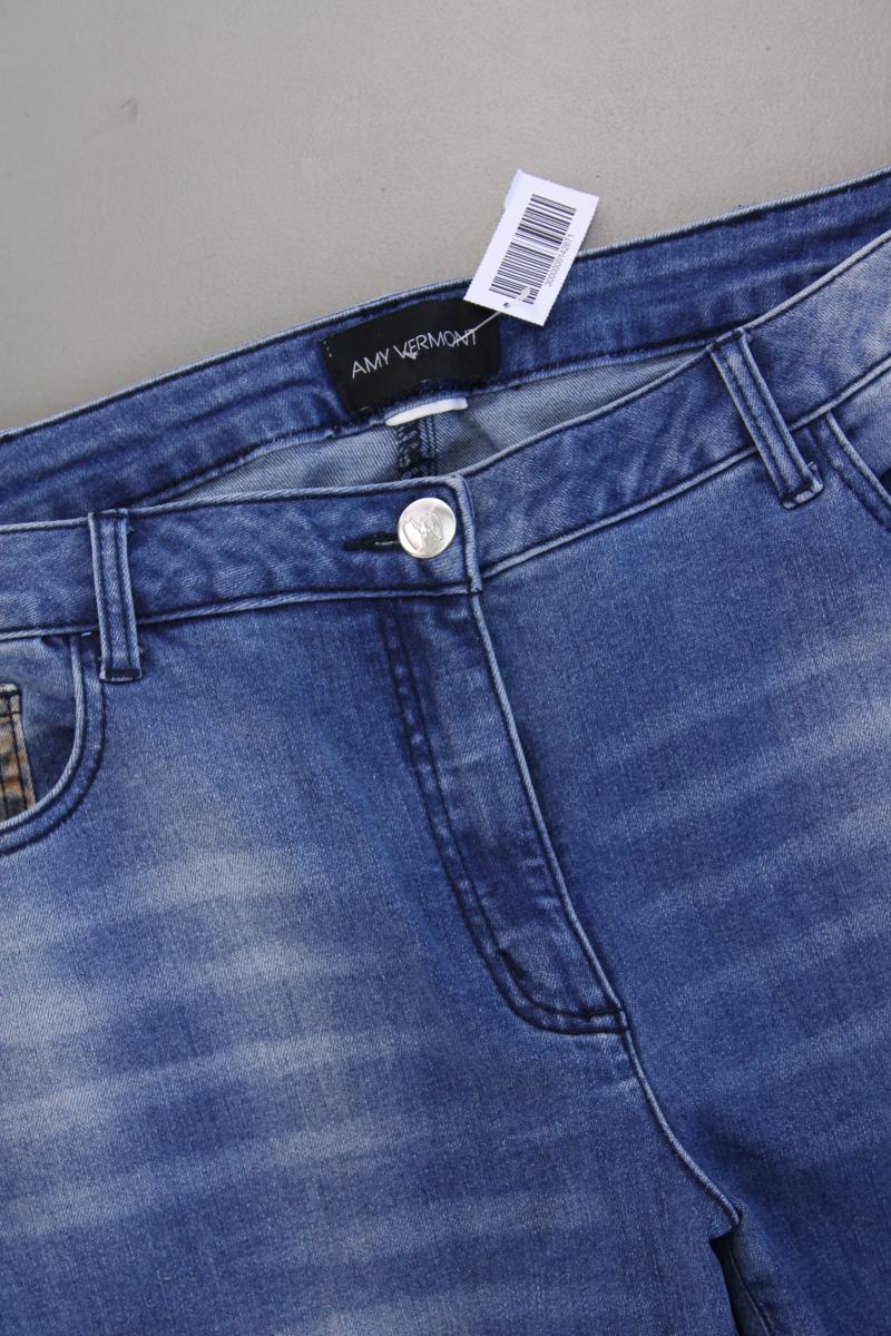Second Hand Outfit Größe XXL mit Esprit Rüschenbluse in Gr. XXL und Halskette