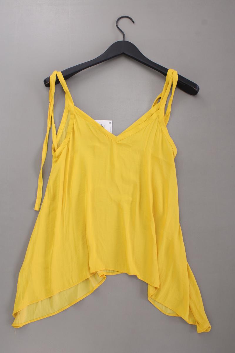 Second Hand Outfit Größe S mit Zara Spaghetti-Top in Gr. S und Accessoire