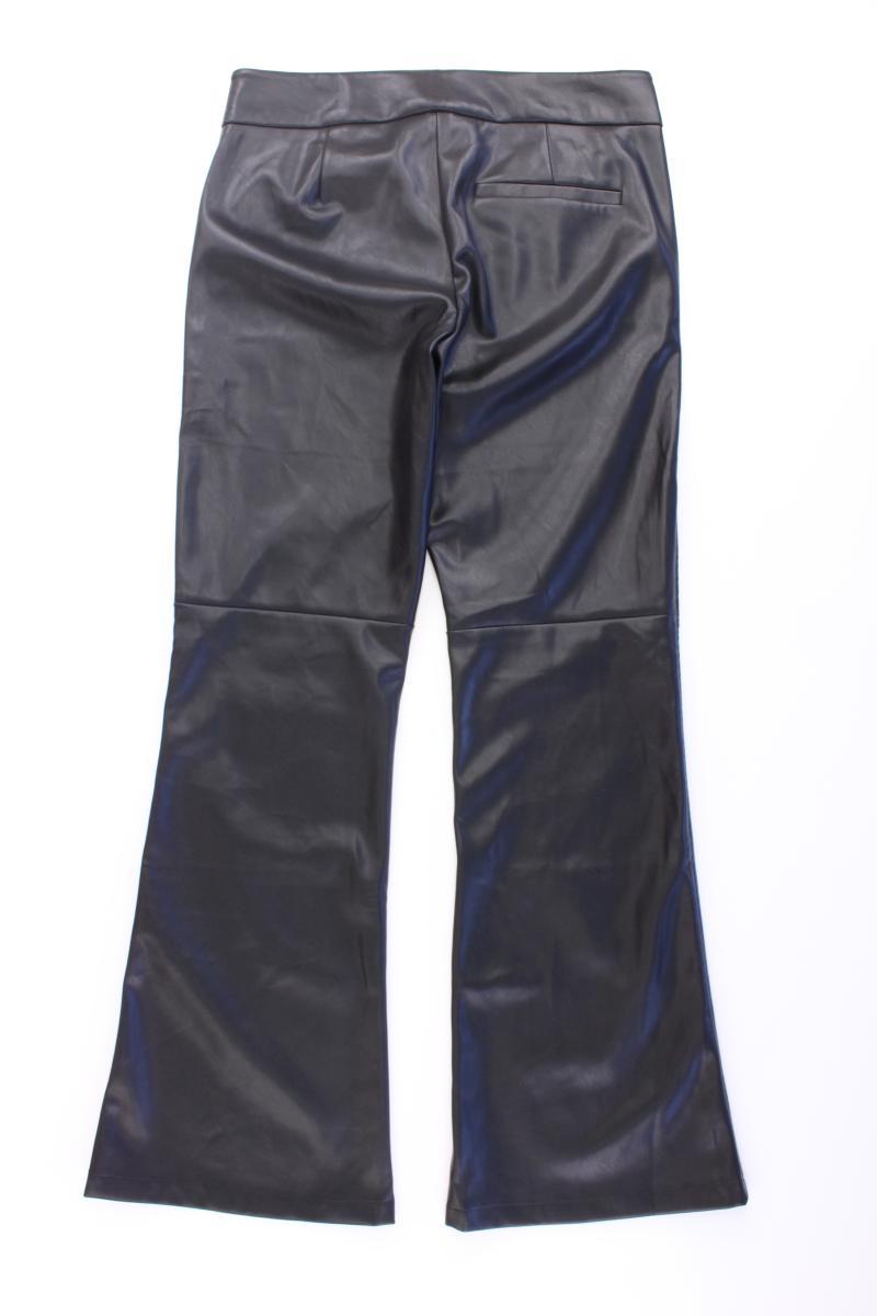 Bershka Kunstlederhose Gr. M neuwertig schwarz aus Polyester