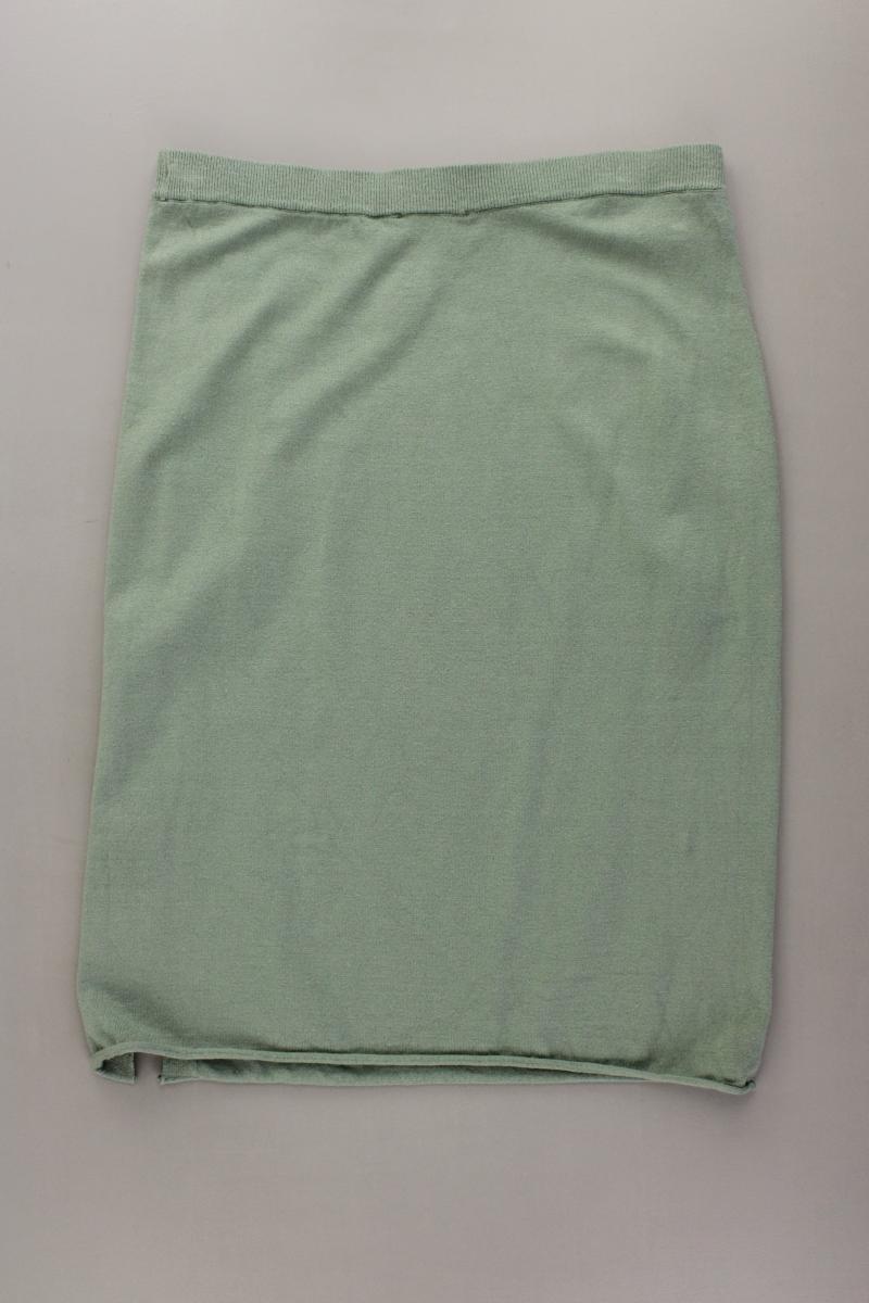 Second Hand Outfit Größe M mit Seidenbluse in Gr. 38 und Halskette