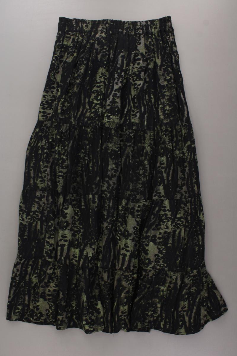 Second Hand Outfit Größe XS mit Zara Neckholdertop in Gr. XS und Halskette