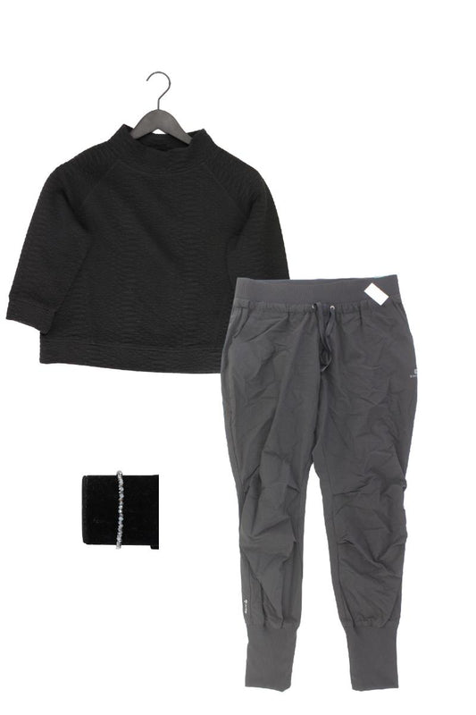 Second Hand Outfit Größe S mit More&More Pullover in Gr. 36, Hose in Gr. S