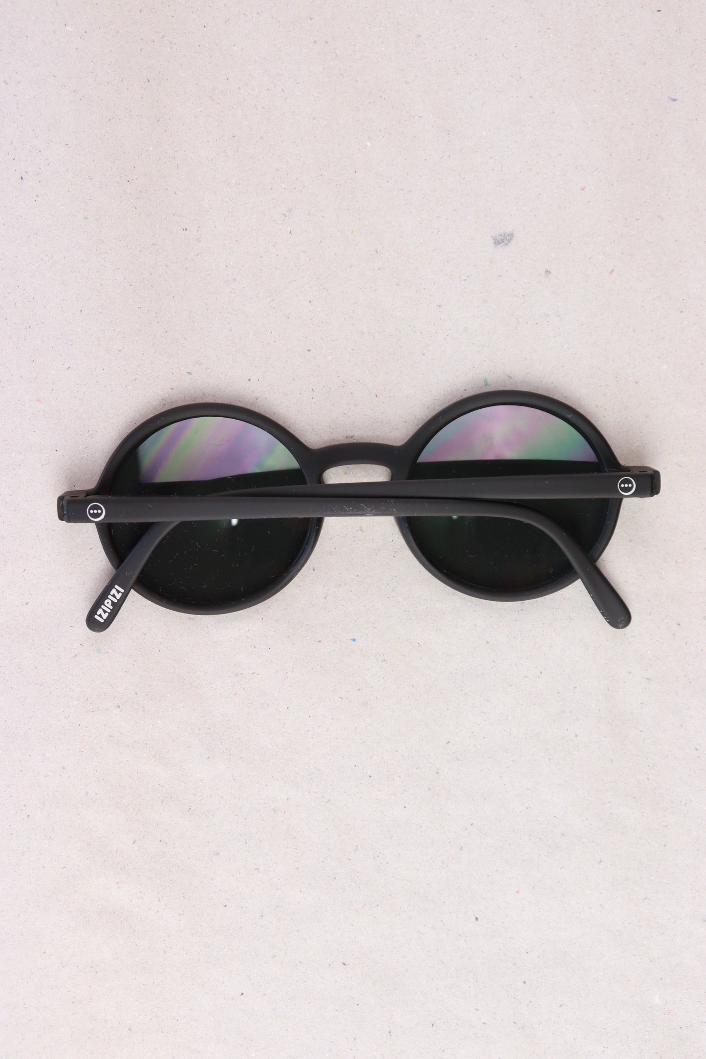 Izipizi Kinder Sonnenbrille Modell Sun Junior Black schwarz Größe Onesize neu mit Etikett