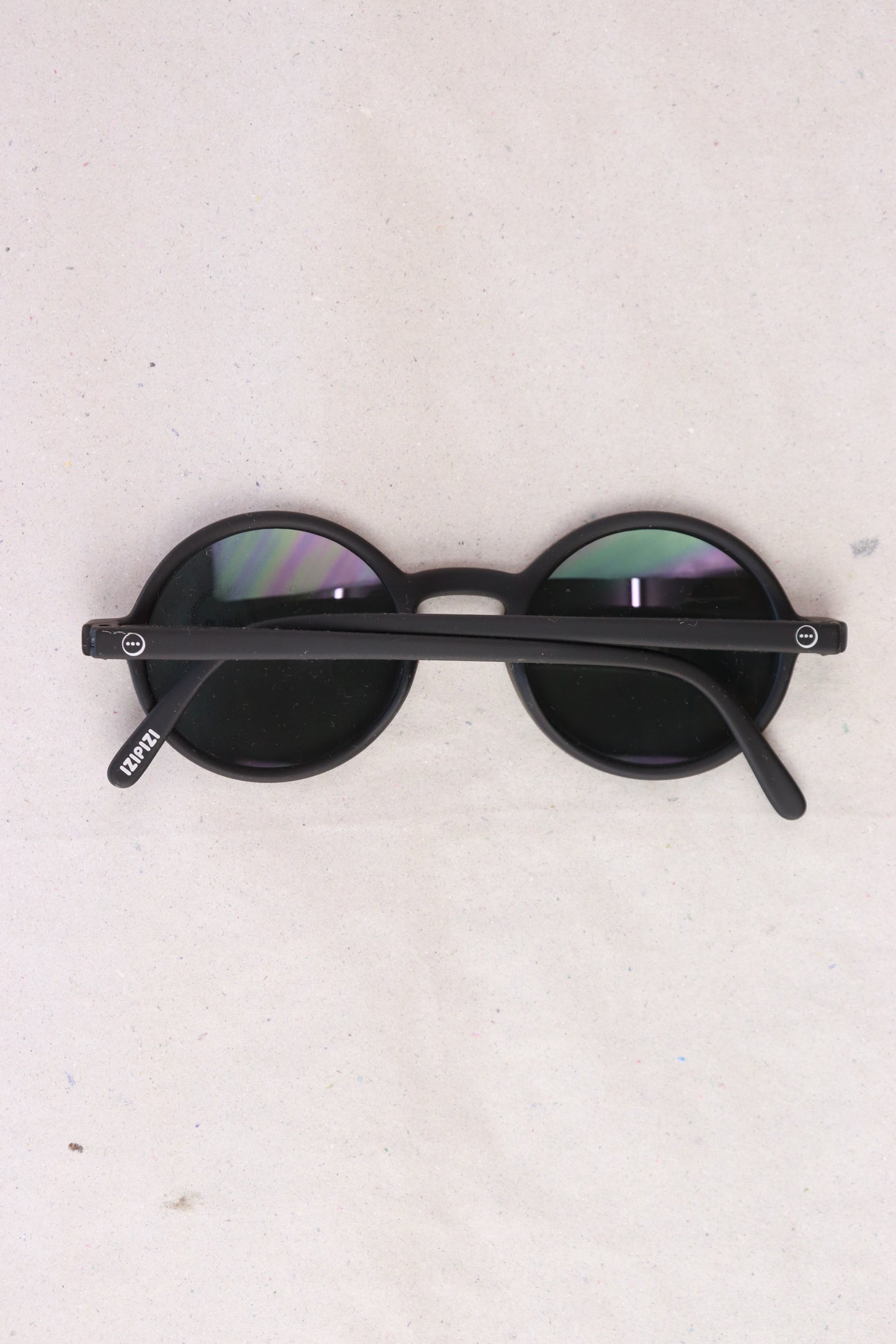 Izipizi Kinder Sonnenbrille Modell Sun Junior Black schwarz Größe Onesize neu mit Etikett