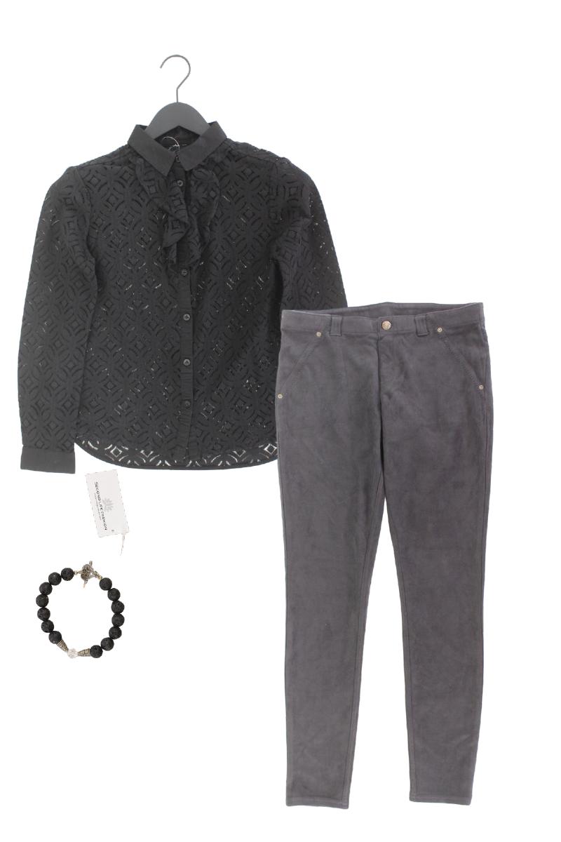 Second Hand Outfit Größe S mit Rüschenbluse in Gr. S und Armband