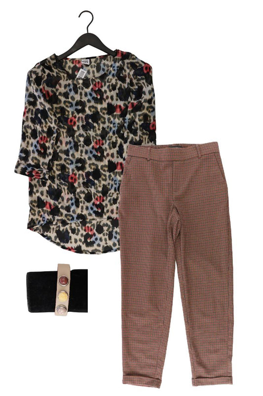 Second Hand Outfit Größe XS mit Vero Moda Regular Bluse in Gr. XS und Armband
