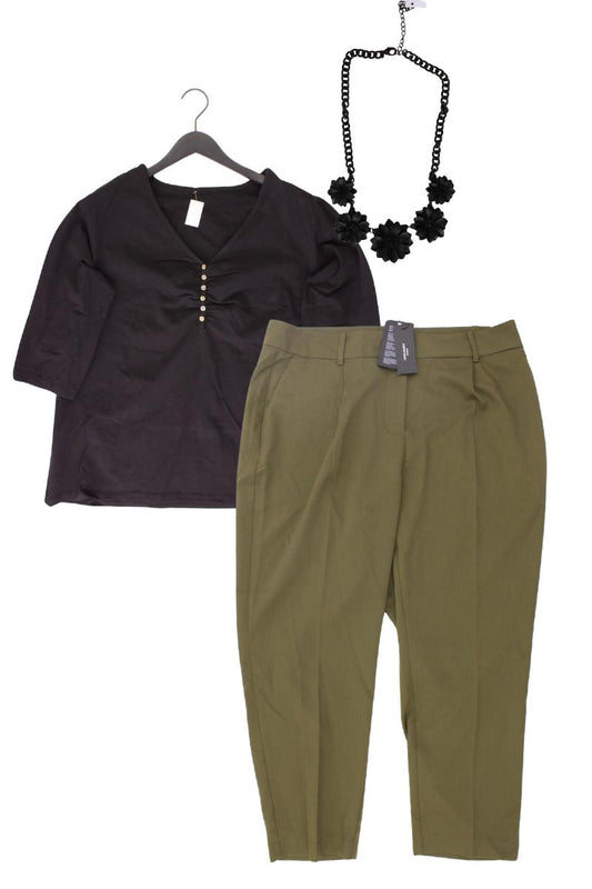 Second Hand Outfit Größe XXL mit Shirt mit V-Ausschnitt in Gr. 50 und Halskette