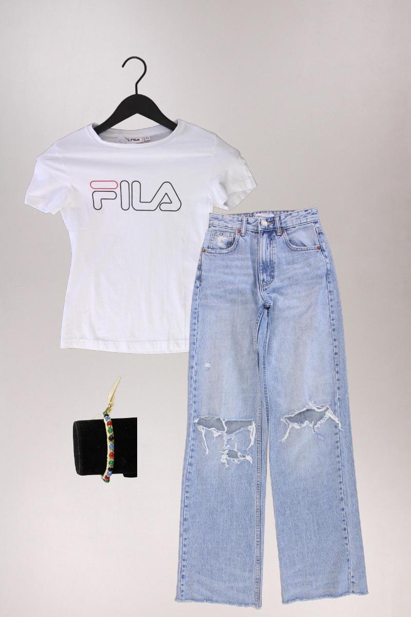 Second Hand Outfit Größe XS mit FILA Printshirt in Gr. XS und Armband