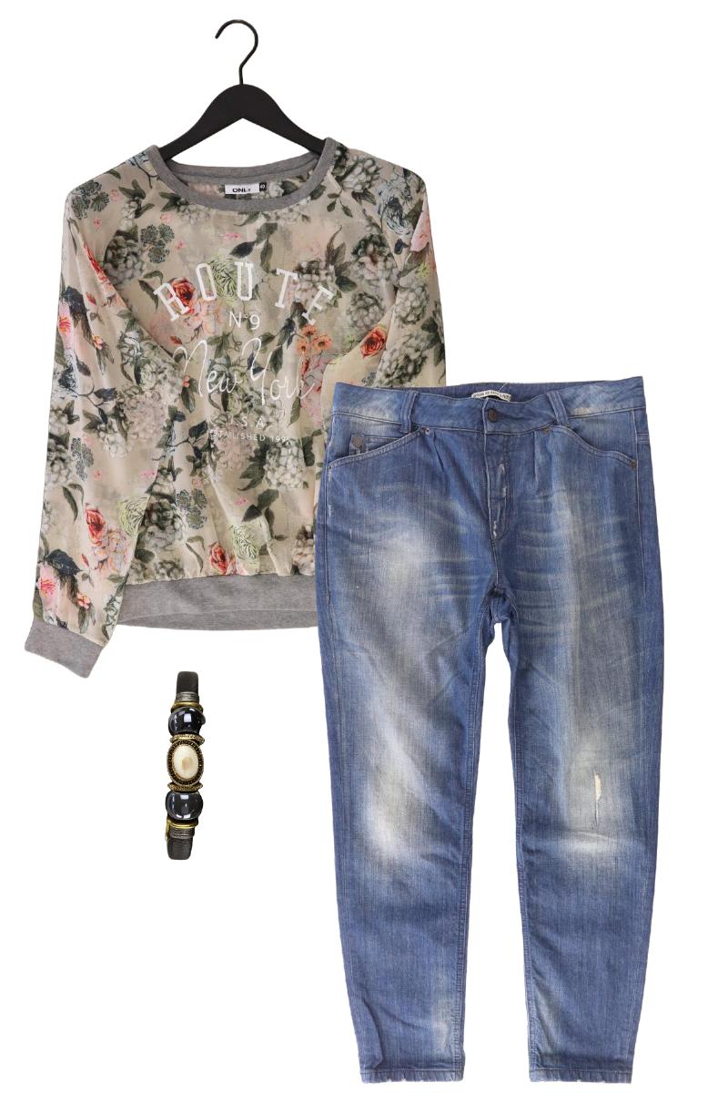 Second Hand Outfit Größe M mit Only Longsleeve-Shirt in Gr. 40 und Armband
