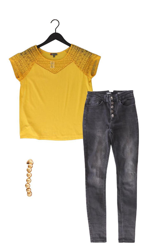 Second Hand Outfit Größe S mit Street One T-Shirt in Gr. 36 und Armband