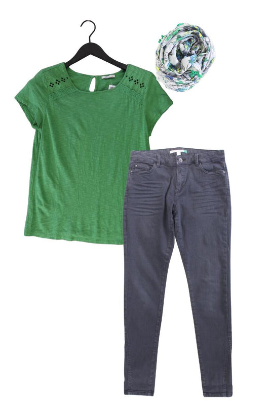 Second Hand Outfit Größe M mit edc by Esprit T-Shirt in Gr. M und Schal