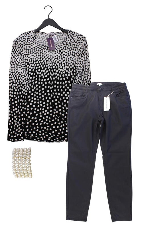 Second Hand Outfit Größe XL mit Lascana Printshirt in Gr. 44/46 und Armband