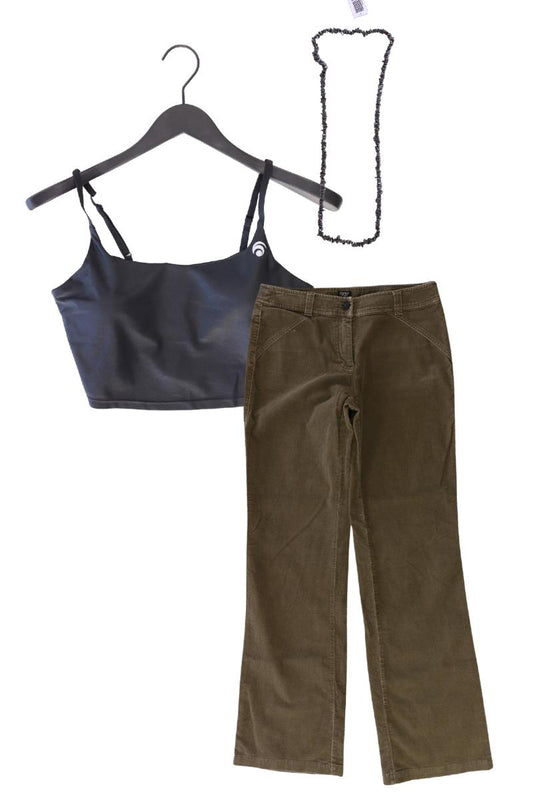 Second Hand Outfit Größe M mit oceans apart Sporttop in Gr. M und Halskette