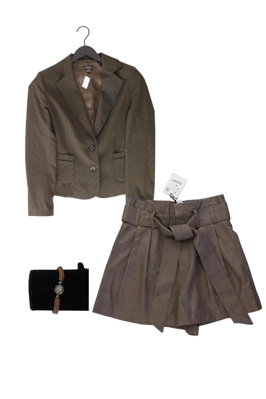 Second Hand Outfit Größe S mit Mexx Regular Blazer in Gr. 36 und Armband