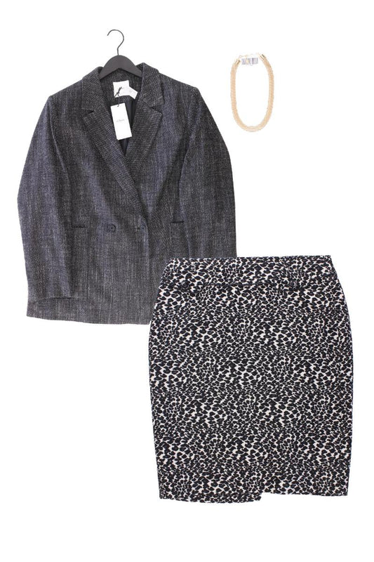 Second Hand Outfit Größe XL mit s.Oliver Longblazer in Gr. 44 und Halskette