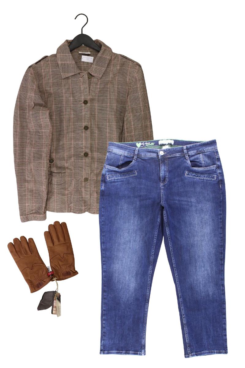 Second Hand Outfit Größe XXL mit Longblazer in Gr. XXL und Accessoire