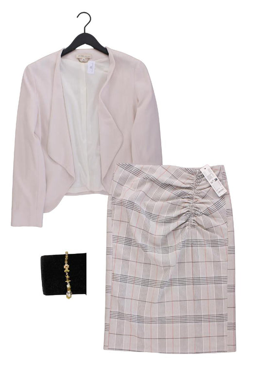 Second Hand Outfit Größe M mit Classic Blazer in Gr. 40 und Armband