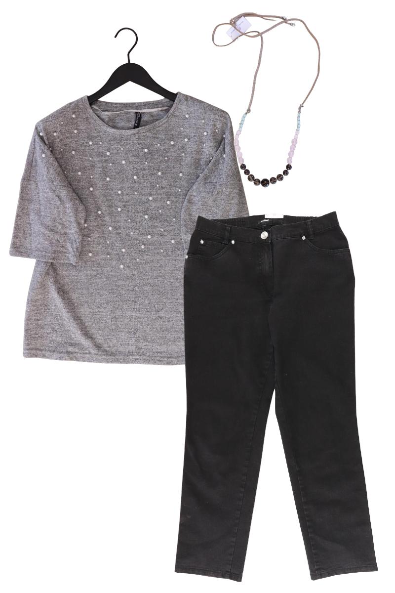 Second Hand Outfit Größe M mit Feinstrickpullover in Gr. M und Halskette