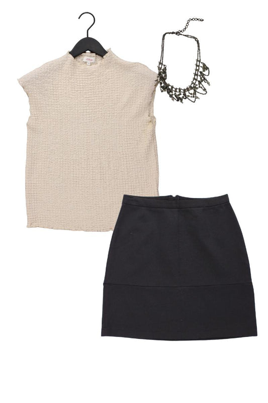 Second Hand Outfit Größe S mit s.Oliver Kurzarmbluse in Gr. 36 und Halskette