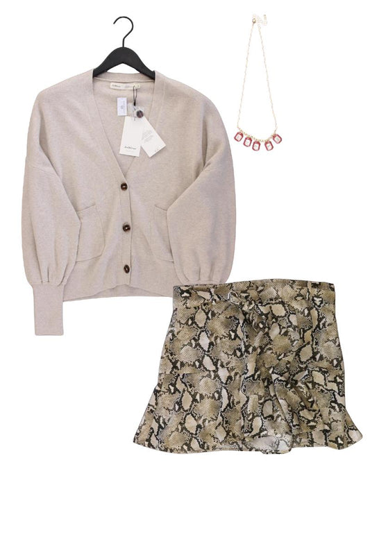 Second Hand Outfit Größe L mit Inwear Strickjacke in Gr. L/XL und Halskette