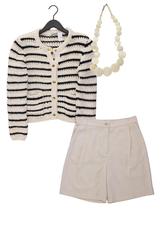 Second Hand Outfit Größe L mit Zara Strickjacke in Gr. L, Monki Shorts in Gr. 42