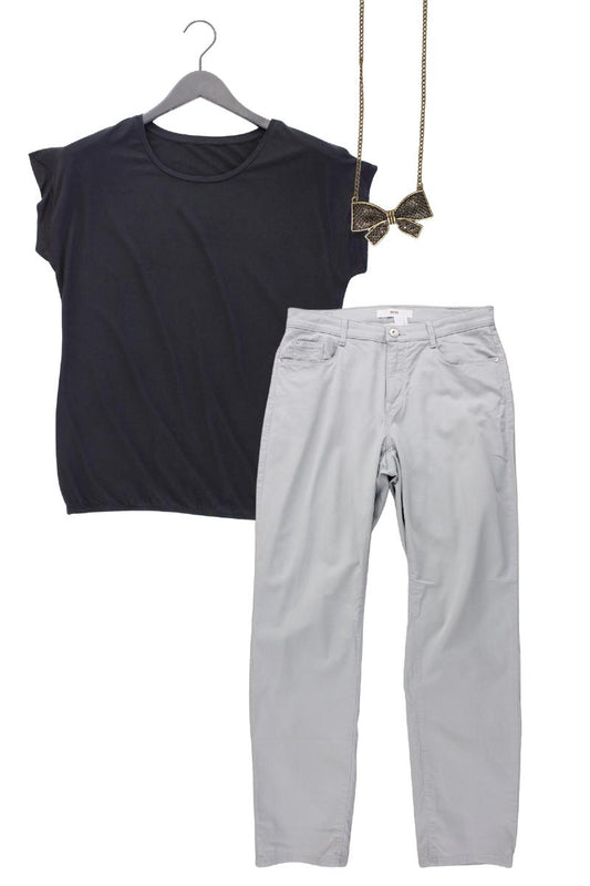 Second Hand Outfit Größe M mit Vivance T-Shirt in Gr. 40/42 und Halskette