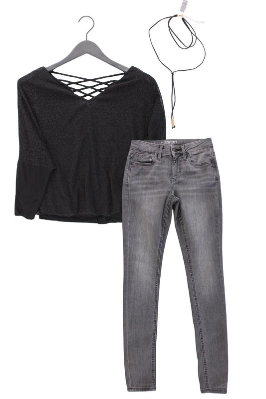 Second Hand Outfit Größe XS mit Esprit Langarmbluse in Gr. 34 und Halskette