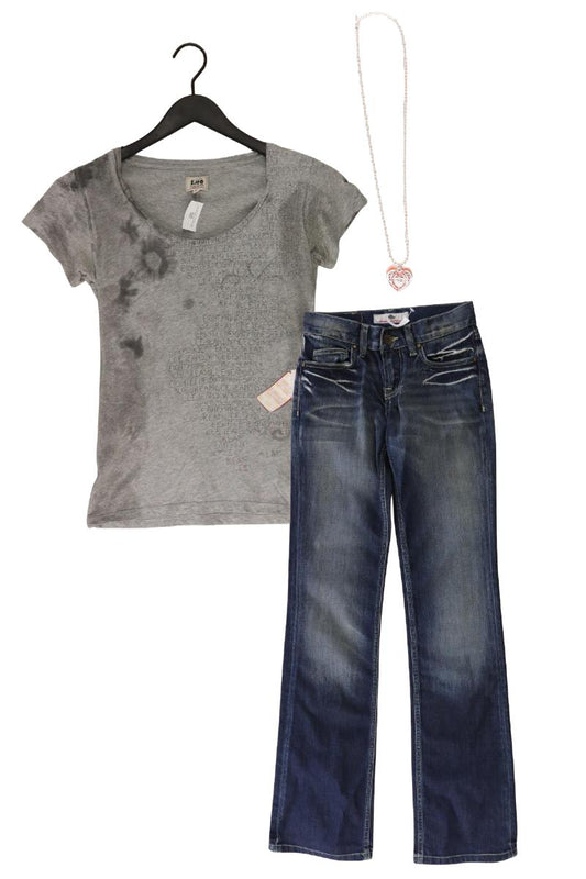 Second Hand Outfit Größe XS mit Lee Printshirt in Gr. XS und Halskette