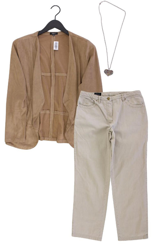 Second Hand Outfit Größe M mit DIFF Strickjacke in Gr. M und Halskette